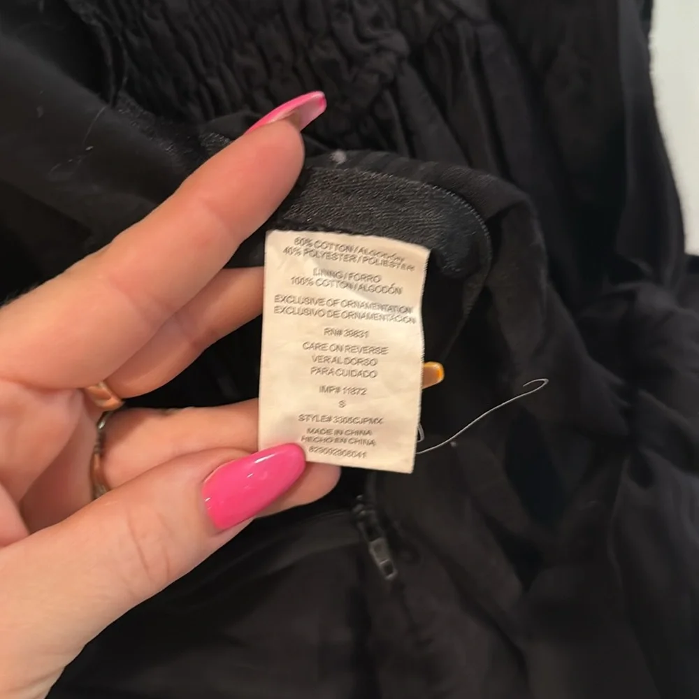 XOXO | Black Sleeveless Top w/ Lace, Bow & Wood Flower Button Detail - Picture 8 of 12